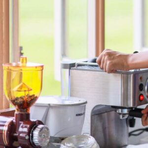 สนับสนุนอุปกรณ์ช่วยเยาวชนตั้งต้นอาชีพ