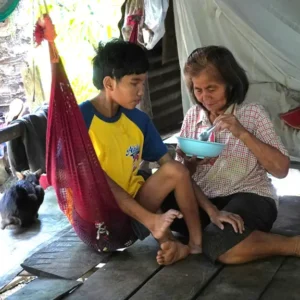 กองทุนช่วยเหลือเด็กทุพพลภาพ (583)